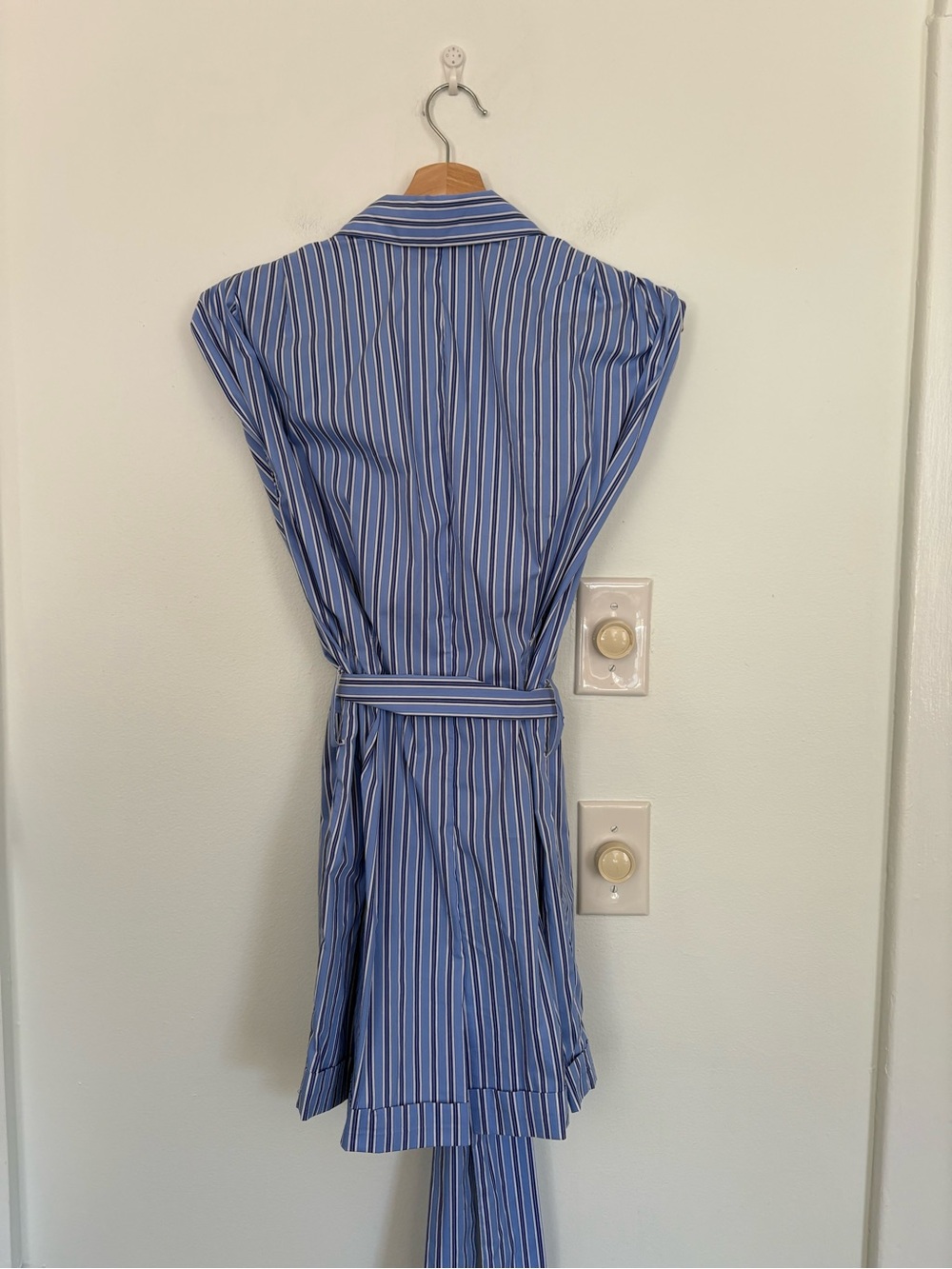 VICI || Adeline Pinstripe Tie Waist Romper Belted Poplin Striped Blue S NWOT - Picture 6 of 11